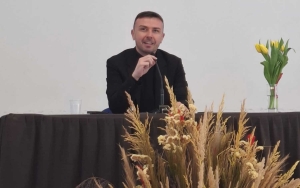 Ognuno risponde &#039;Sì&#039; alla chiamata del Signore